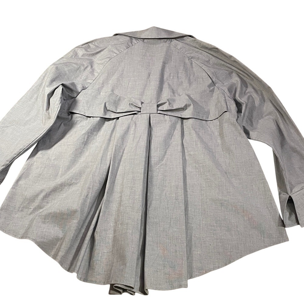 Ravel Womens Grey Button Down Shirt Bow Back‎ Peplum Waist Bow Cuffs Size Medium